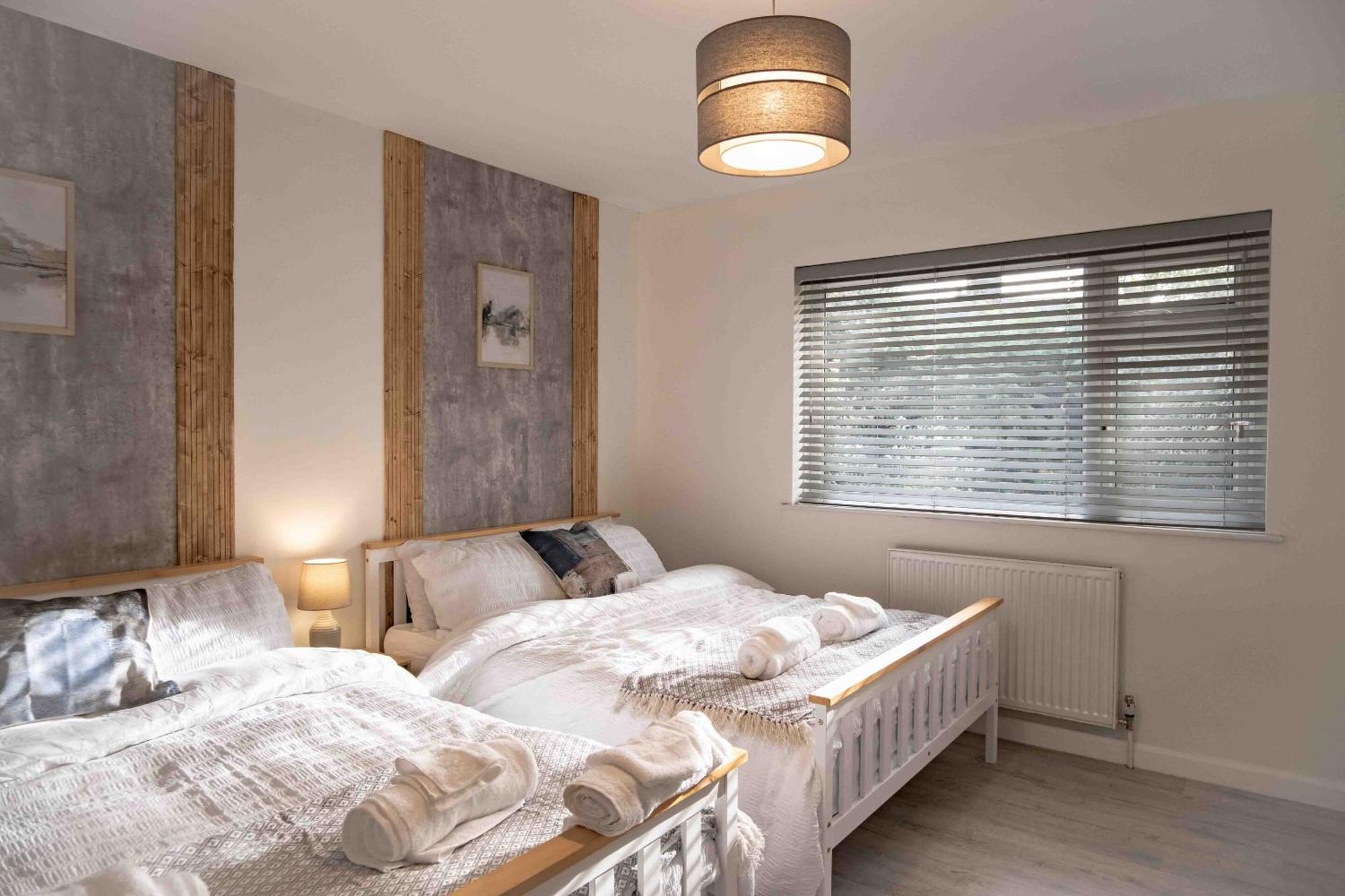 Cross Lane Cottage พัดซีย์ ภายนอก รูปภาพ